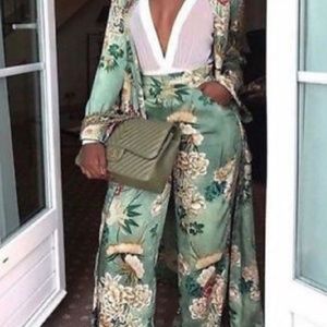 zara floral print pajama pants